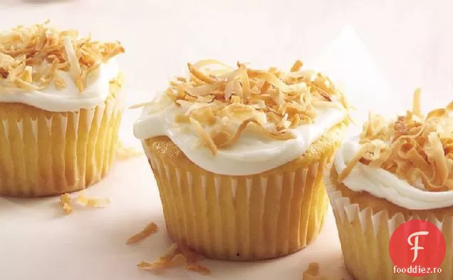 Cupcakes Cu Nucă De Cocos Dublă