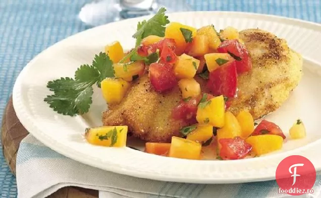 Pui de porumb cu Salsa proaspătă de piersici
