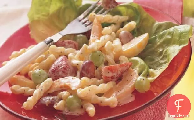 Salată de fructe și paste cu iaurt