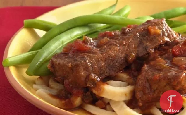 Friptură Elvețiană salsa cu aragaz lent cu tăiței