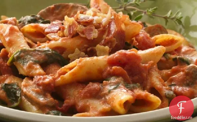 Penne cu sos de ciuperci-roșii-cremă