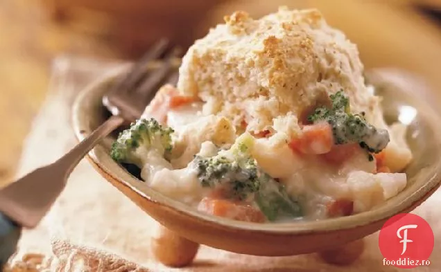 Caserola Veggie cu biscuiți cu picături de mărar
