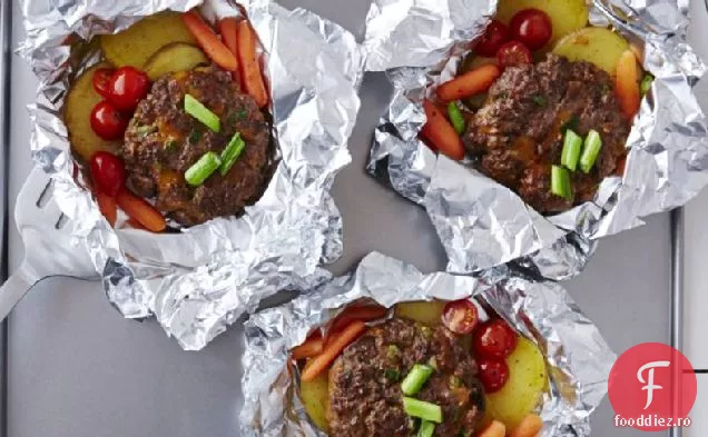 Pachete de folie pentru burgeri și legume