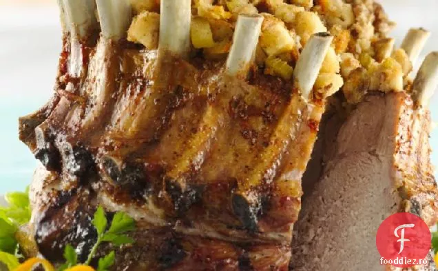 Friptură de coroană de porc cu umplutură cu fructe Supreme