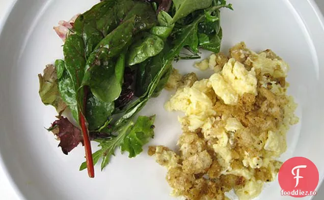 Ouă Cu Crutoane De Muștar Gruy Și Crutoane De Muștar Dijon