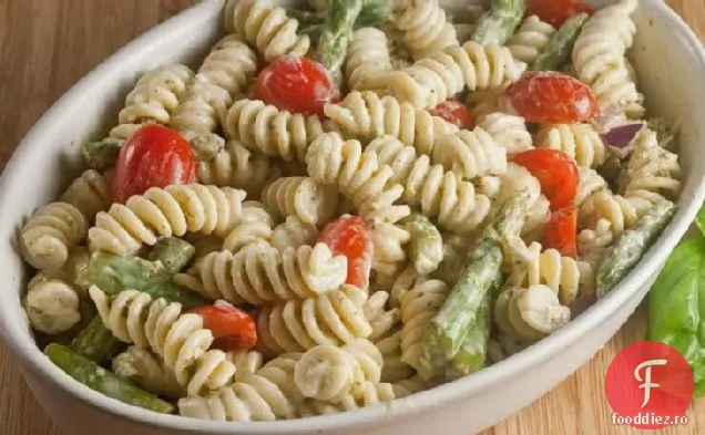 Salată De Paste Pesto Cu Iaurt