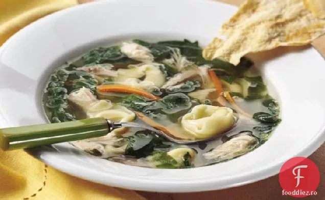 Supă Tortellini de pui și spanac