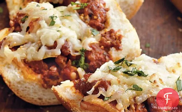 Pizza Italiană Cu Pâine Cu Cârnați