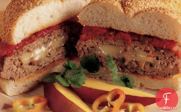 Cheeseburgeri Sud-Vestici La Grătar