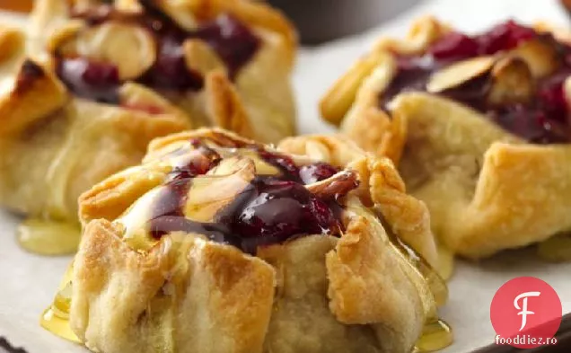 Mini Crostatas De Afine Cu Miere-Migdale