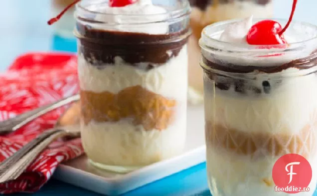 Unt de arahide Sundaes-in-a-Cup
