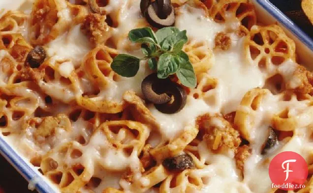 Caserola de Pizza cu cârnați de curcan