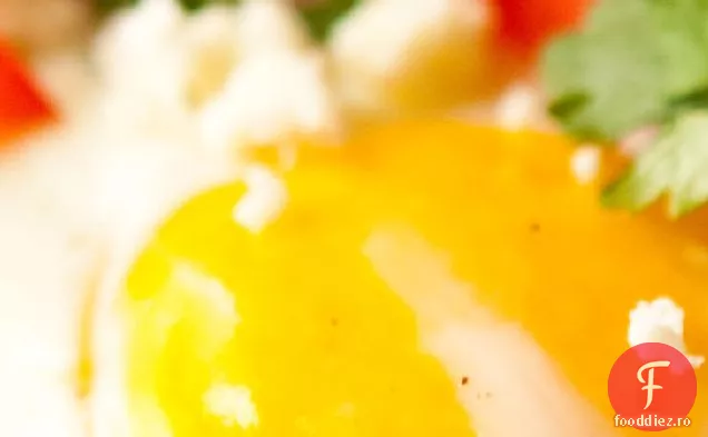 Huevos Rancheros cu Pico De Gallo