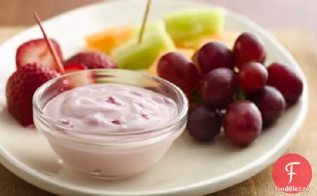 Dip De Fructe De Marshmallow Cu Căpșuni