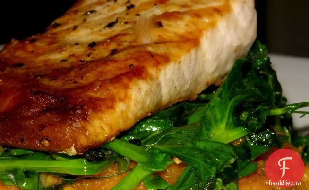 Amberjack Local cu Virici de mazăre și piure de dovleac prăjit