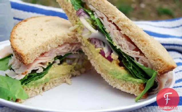 Sandwich de curcan, Avocado și spanac cu lămâie