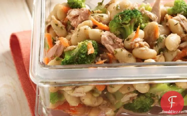 Salată de fasole și ton Cannellini