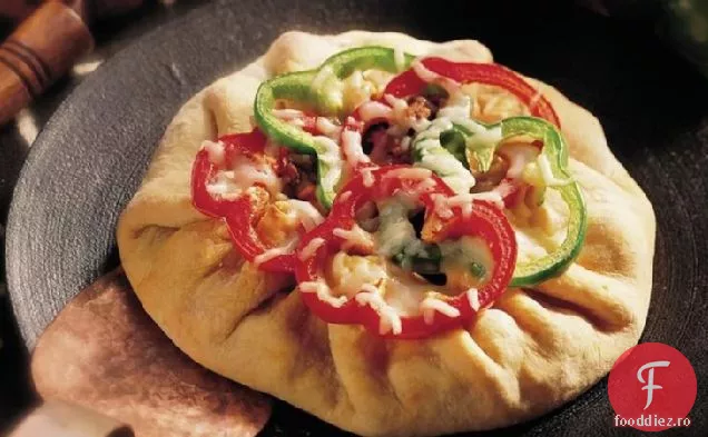 Plăcintă Picantă Cu Pizza Cu Cârnați