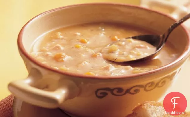 Supă de mazăre galbenă cu aragaz lent, cu slănină Canadiană