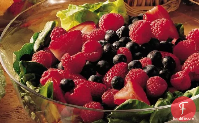 Salată Mixtă De Fructe De Pădure