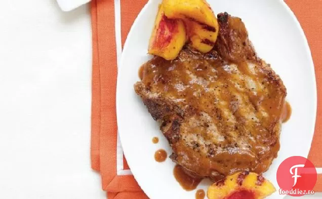 Cotlete De Porc La Grătar Cu Piersici La Grătar
