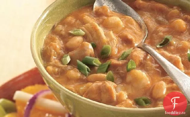 Chili de pui alb cu aragaz lent cu Hominy