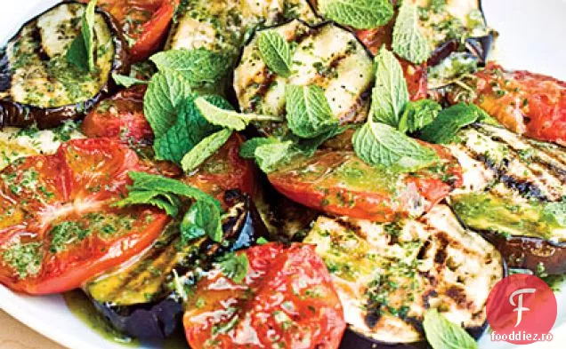 Salată de vinete și roșii la grătar
