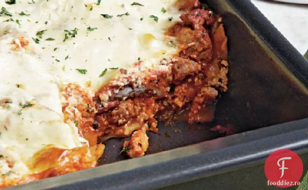 Lasagna cu cârnați de curcan și ciuperci