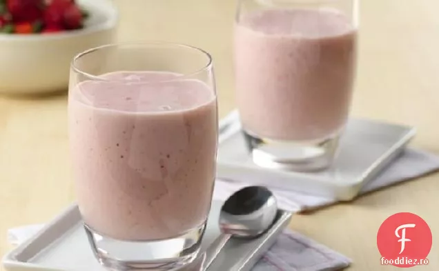 Smoothie-Uri Ușoare De Banane Cu Căpșuni