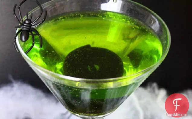 Fizzy Ghoul Halloween Cocktail