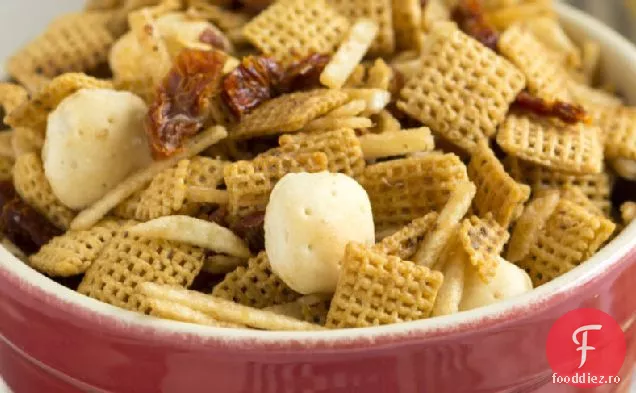 Picant Tomate Chowder Chex Mix