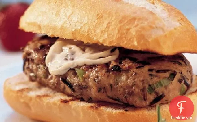 Burgeri de curcan la grătar Dijon și orez sălbatic