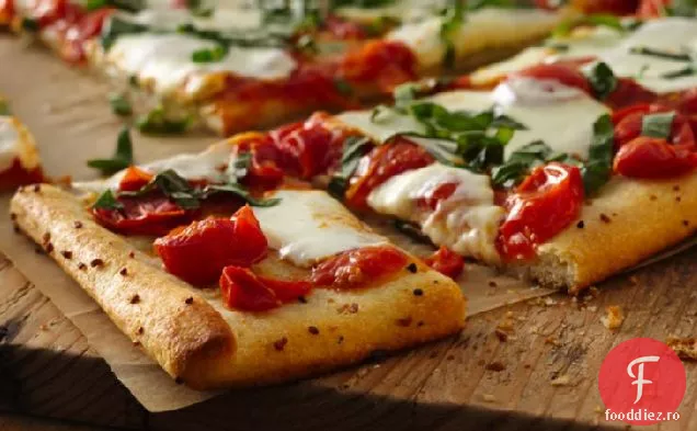 Pizza Margherita Cu Unt De Usturoi