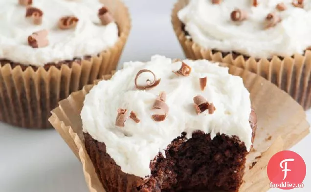 Cupcakes Brownie de bere cu cremă de unt de bere