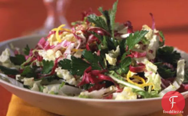 Salată de pătrunjel, Radicchio și varză Napa cu vinetă de lămâie