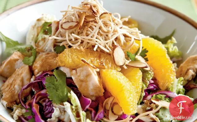 Salată Asiatică De Pui