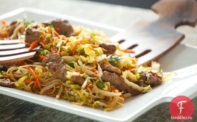 Salată de vită în stil thailandez