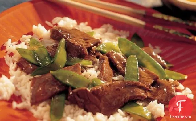 Carne de vită cu păstăi de mazăre