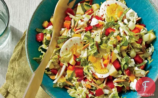 Salată tocată de vară cu legume murate rapid