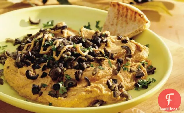 Hummus și tapenadă de măsline răspândite