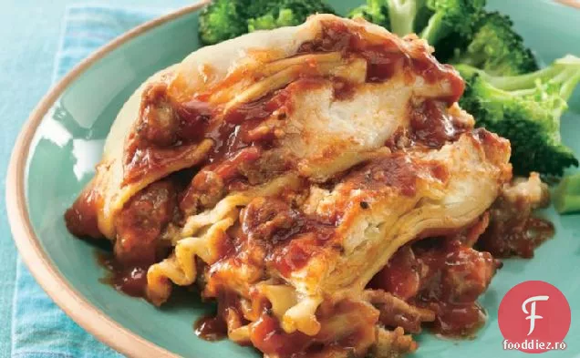 Lasagna Italiană Cu Cârnați Cu Aragaz Lent