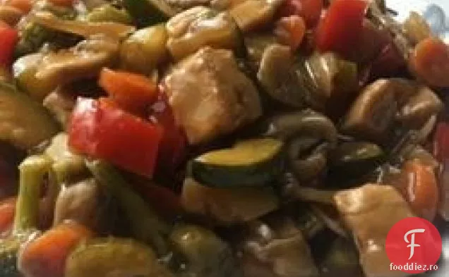 Legume prăjite cu pui sau carne de porc