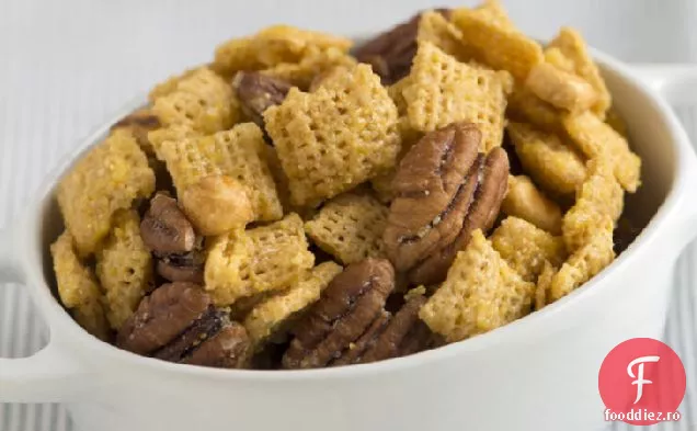 Cornbread Chex Mix