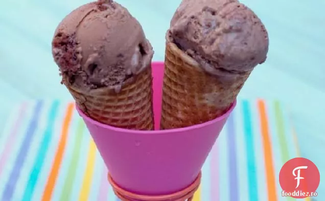 Înghețată De Tort De Ciocolată Germană
