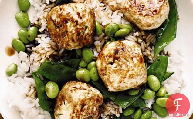 Chiftele de pui Teriyaki cu Edamame și mazăre de zăpadă
