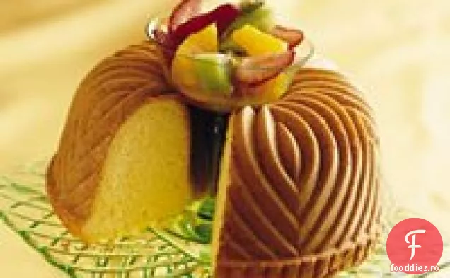 Tort de brânză cremă cu Salsa de fructe Sassy