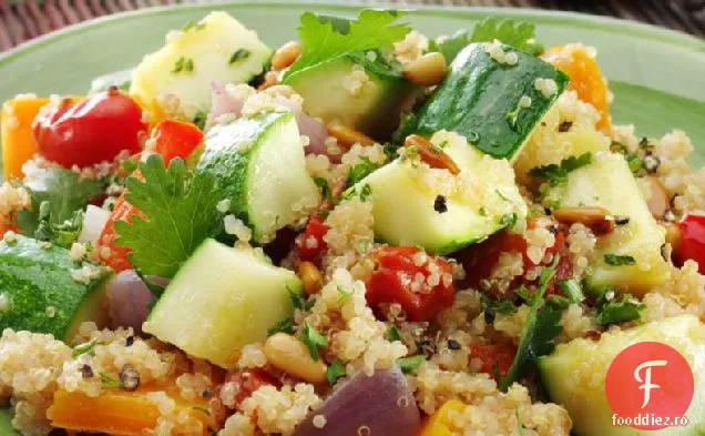 Quinoa condimentată cu chimen cu legume