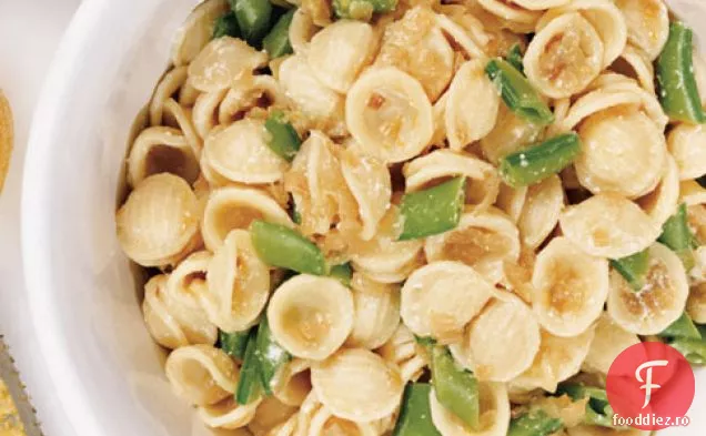 Orecchiette Cu Ceapă Caramelizată, Mazăre De Zahăr Și Ricot