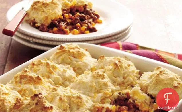 Coaceți carnea de vită Taco cu Topping de biscuiți Cheddar