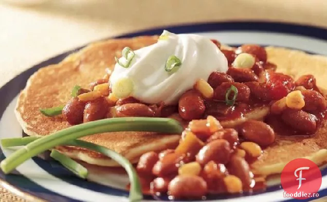 Clătite din făină de porumb cu topping de Chili